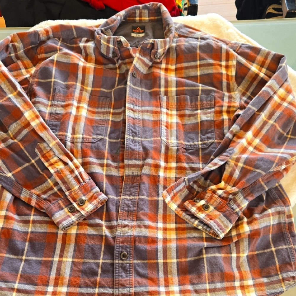 Men's Casual Button Down Shirt - Plaid
